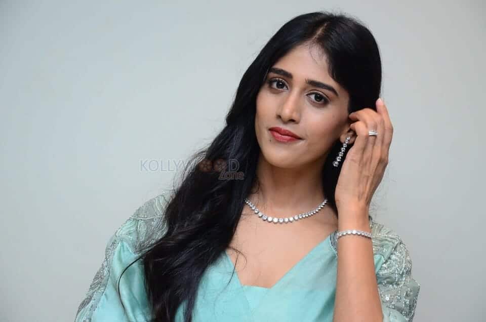 Actress Chandini Chowdary at Sammathame Movie Trailer Launch Pictures 12