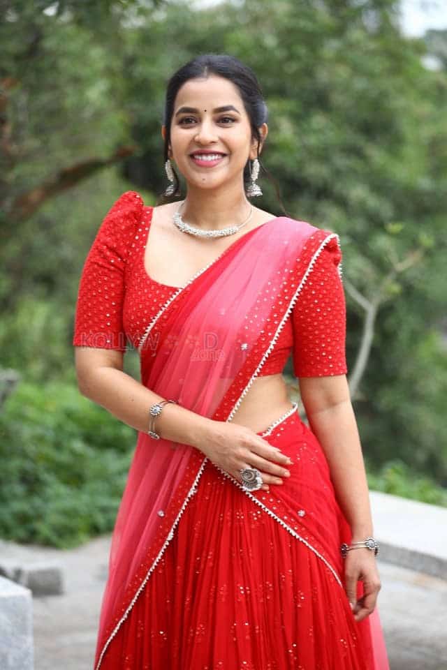 Actress Komalee Prasad at Sasivadane Movie Opening Pictures 03