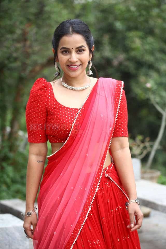 Actress Komalee Prasad at Sasivadane Movie Opening Pictures 06