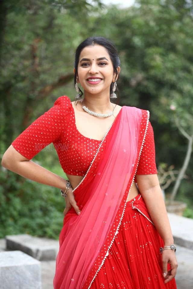 Actress Komalee Prasad at Sasivadane Movie Opening Pictures 09