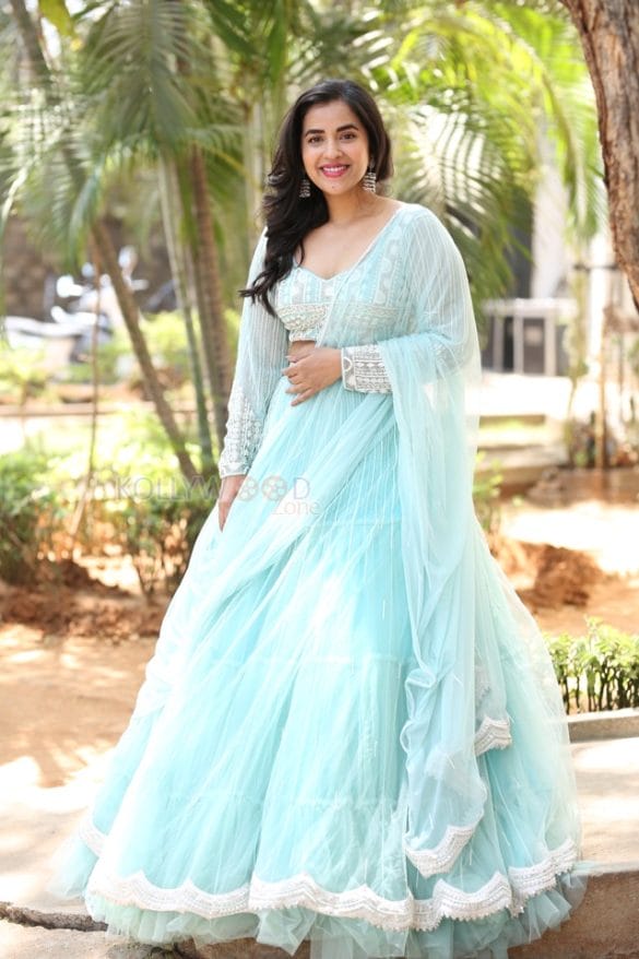 Actress Komalee Prasad At Sasivadane Movie Press Meet Photos 02 (301019 ...