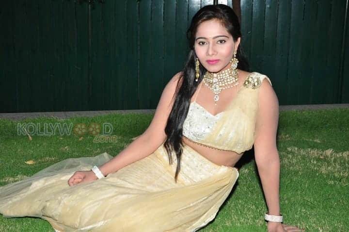 Actress Mithraw Photoshoot Stills 21