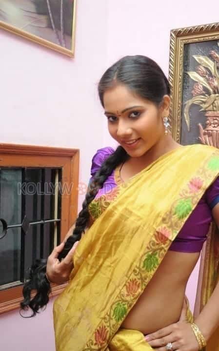 Actress Mithraw Sexy Photos 82