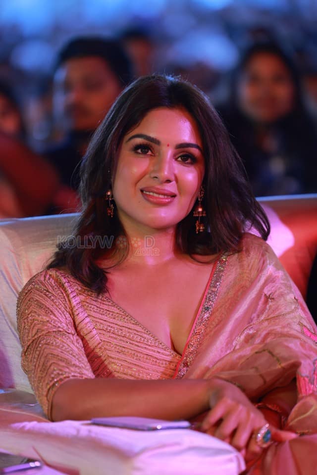 Actress Samyuktha Menon at Akhanda 2 Movie Pre Release Event Pictures 04