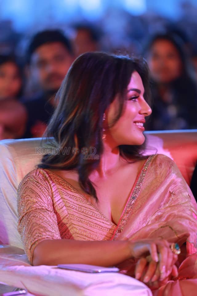 Actress Samyuktha Menon at Akhanda 2 Movie Pre Release Event Pictures 05