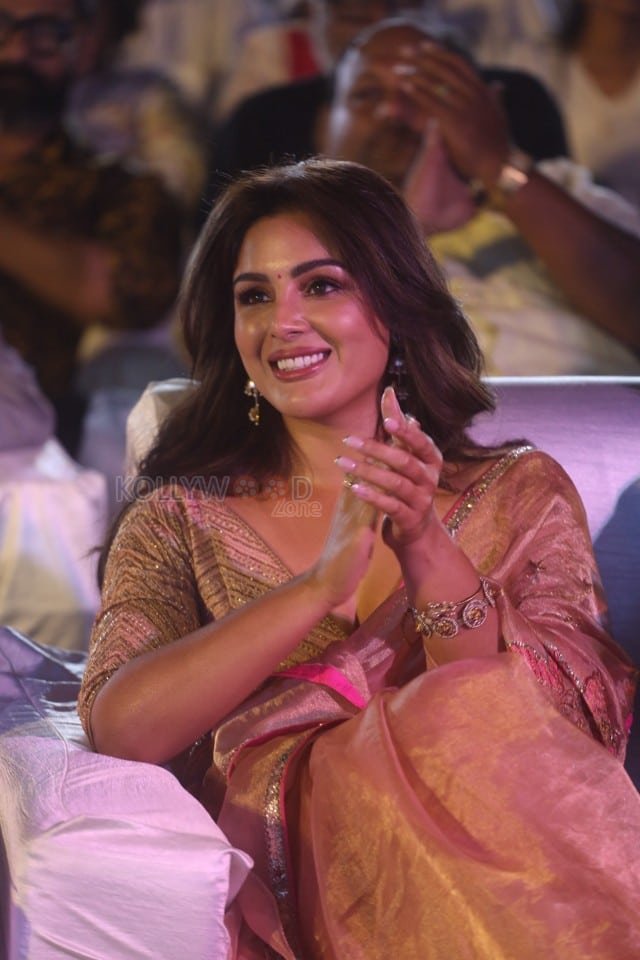 Actress Samyuktha Menon at Akhanda 2 Movie Pre Release Event Pictures 21