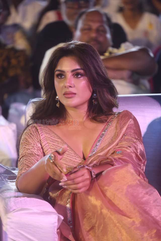 Actress Samyuktha Menon at Akhanda 2 Movie Pre Release Event Pictures 22
