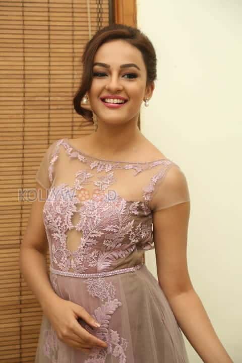 Actress Seerat Kapoor Pictures 23