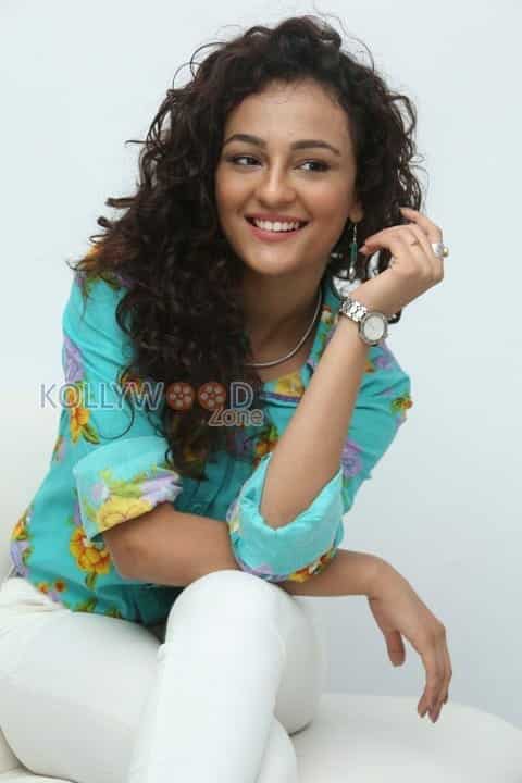 Actress Seerath Kapoor Photos 14