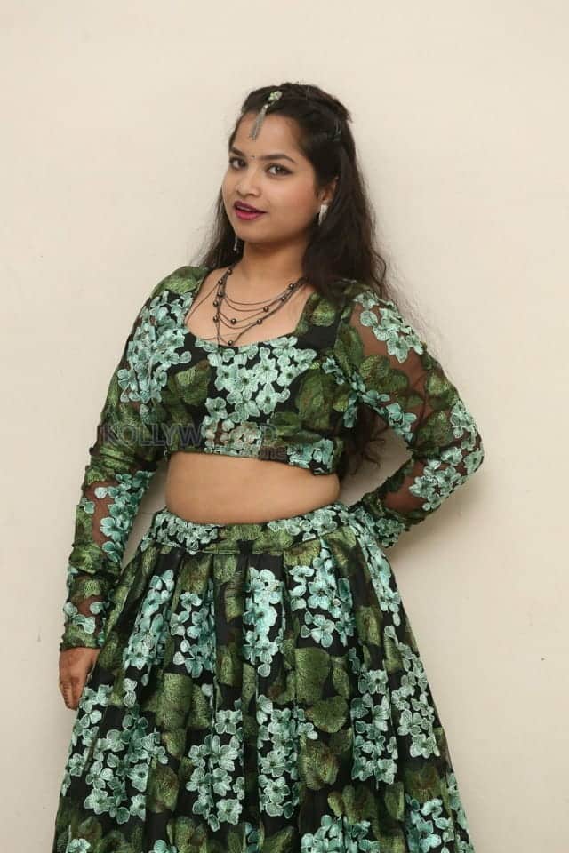 Actress Sirisha Dasari At Unmadi Audio Release Pictures 09