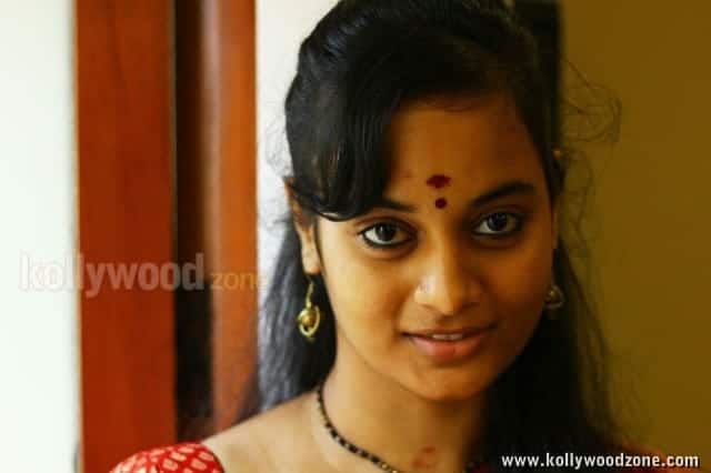 Actress Suja Varunee Sexy Pictures 24