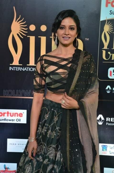 Actress Vimala Raman At Iifa Utsavam 2017 Pictures 46