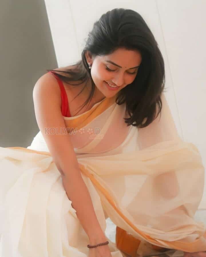 Chandramukhi 2 Actress Mahima Nambiar Photoshoot Pictures 20