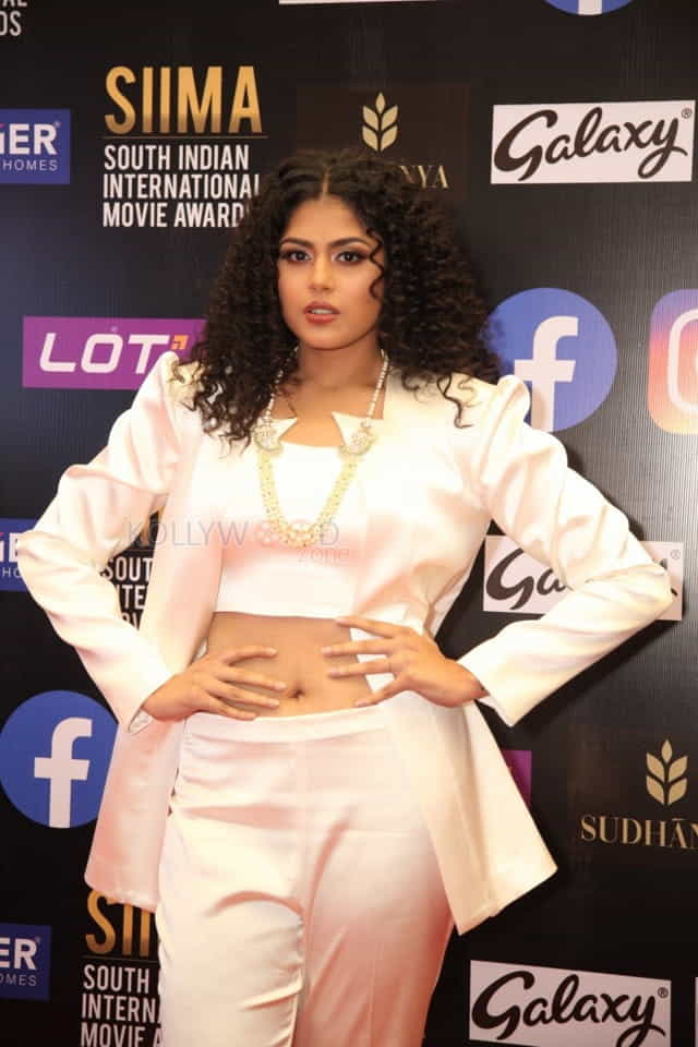 Faria Abdullah at SIIMA Awards 2021 Day 2 Photos 02