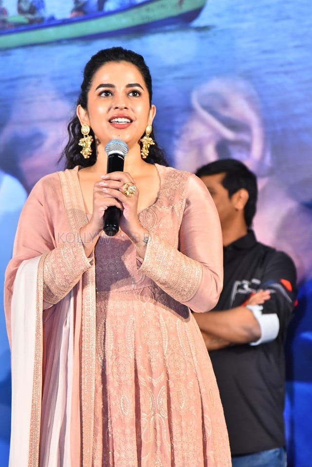 Heroine Komalee Prasad at Sasivadane Movie Press Meet Photos 08