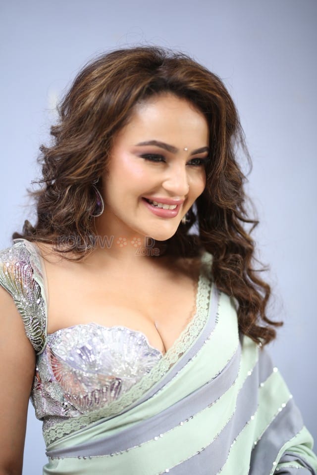 Heroine Seerat Kapoor at Jathasya Maranam Dhruvam Movie Teaser Launch Photos 16