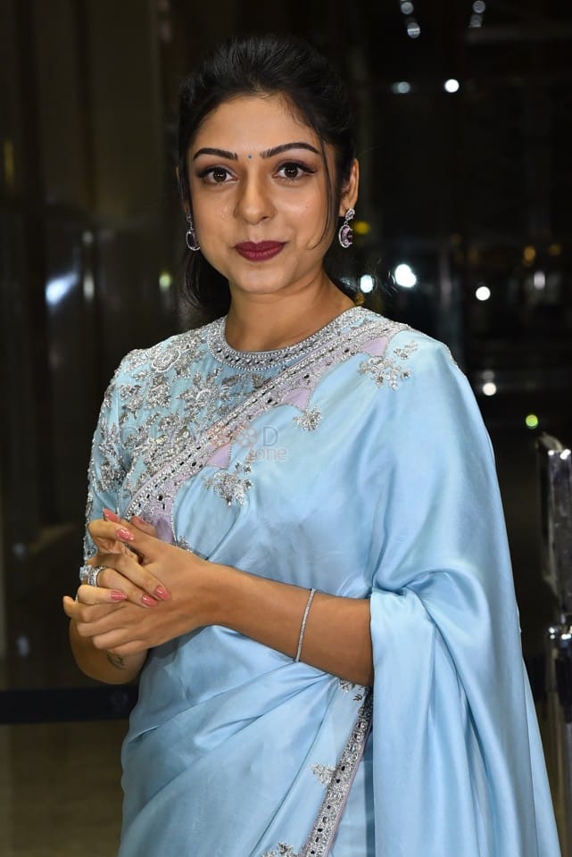 Heroine Varsha Bollamma at Thammudu Release Trailer Launch Pictures 08