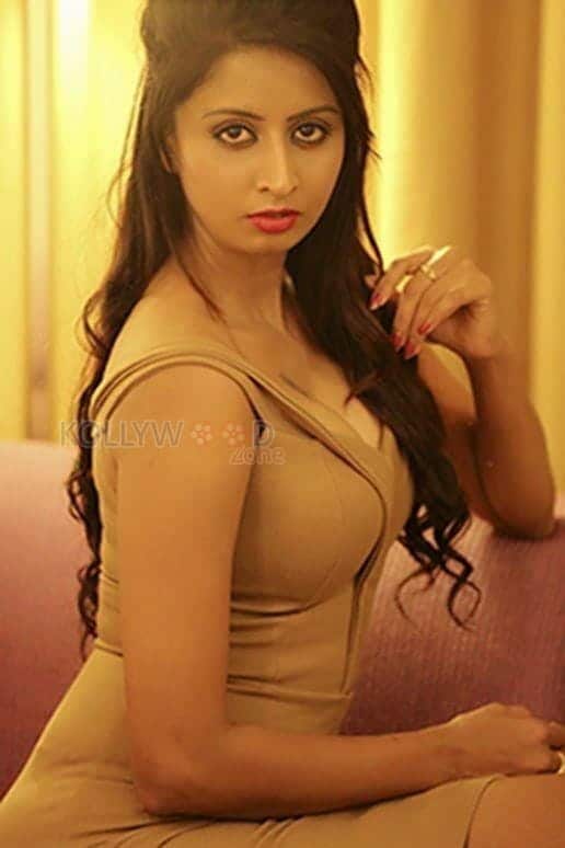 Kannada Actress Shubha Raksha Photos 10