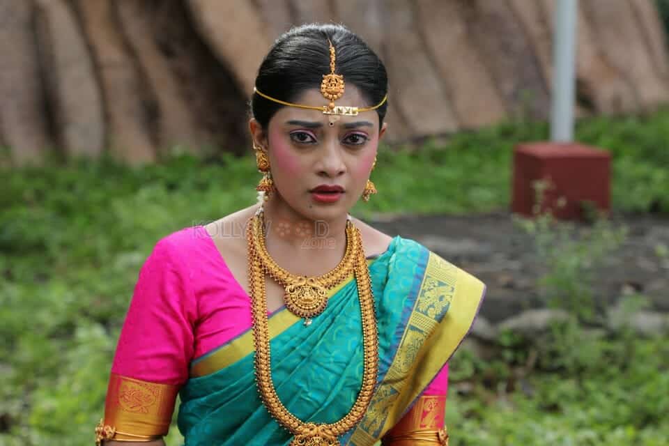 Kannagi Movie Actress Ammu Abhirami Stills 08