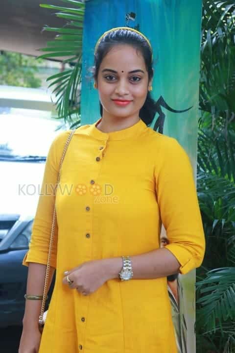 Kidaari Movie Heroine Suja Varunee Photos 03