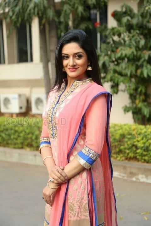Mallu Actress Vimala Raman New Photos 16