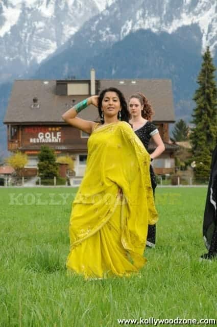 Meera Jasmine In Penn Singam Movie 05