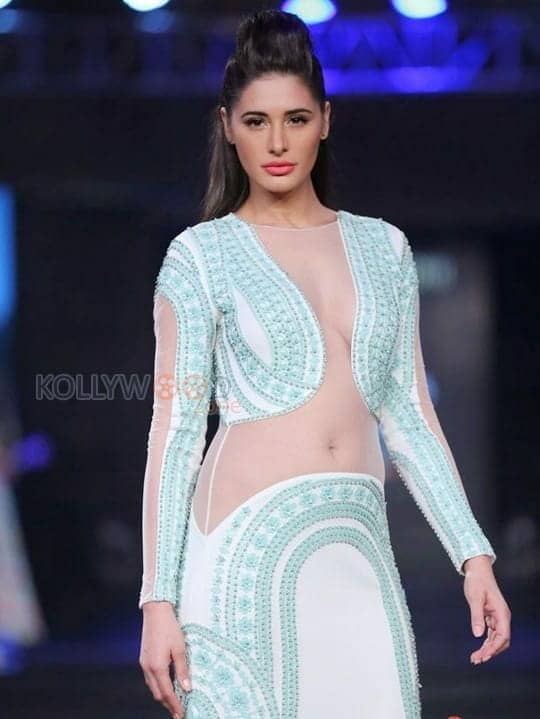 Nargis Fakhri Spicy Photos 03