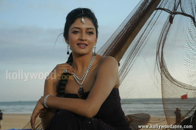 Sexy Vimala Raman Beach Pictures 04