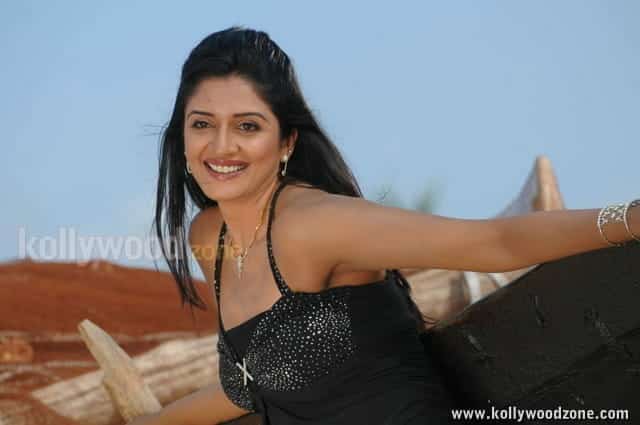 Sexy Vimala Raman Beach Pictures 24