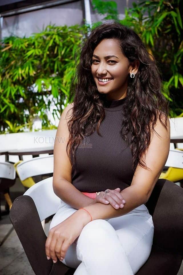 South Indian Actress Sanjana Singh Latest Photos 01