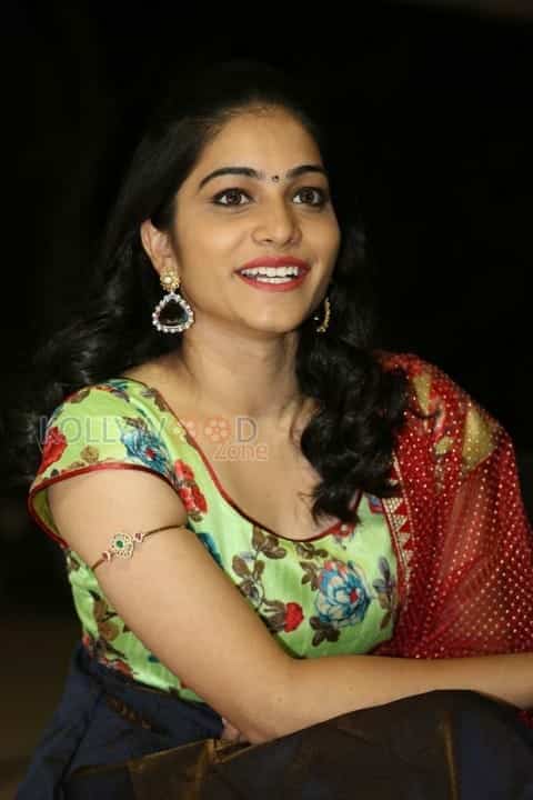 Telugu Actress Punarnavi Bhupalam Photos 23