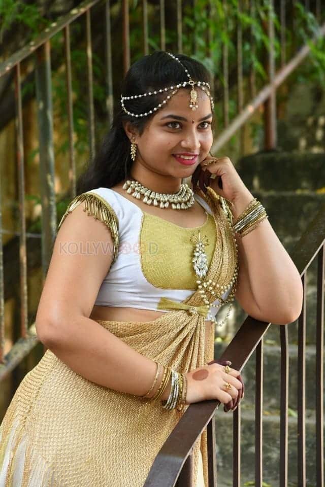 Telugu Actress Sirisha Dasari Photos 04