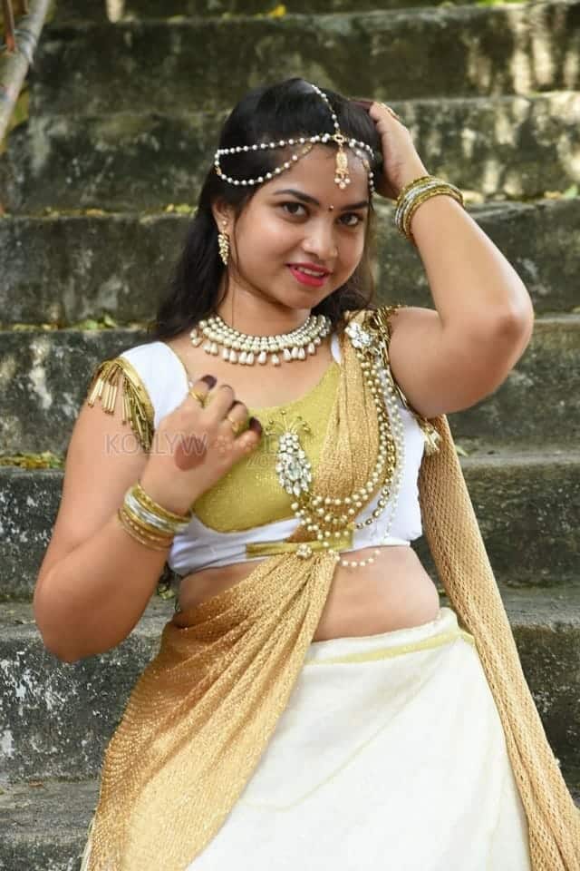 Telugu Actress Sirisha Dasari Photos 10