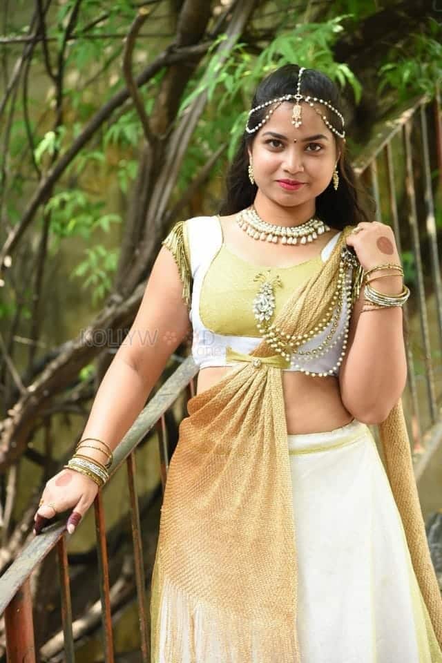 Telugu Actress Sirisha Dasari Photos 21