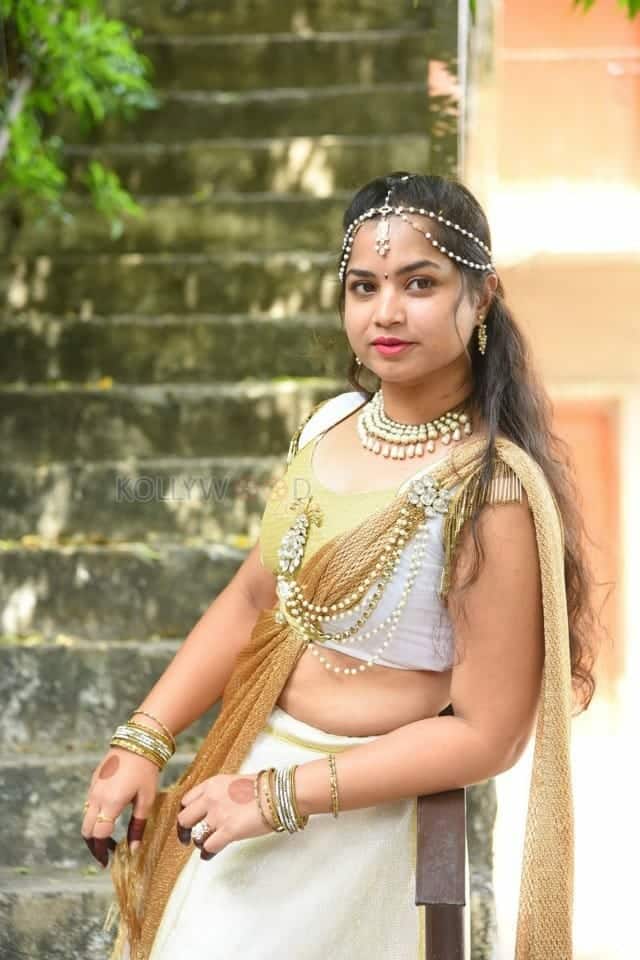 Telugu Actress Sirisha Dasari Photos 25