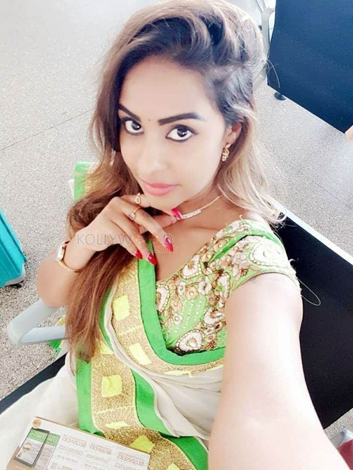 Telugu Film Actress Sri Reddy Pictures 07