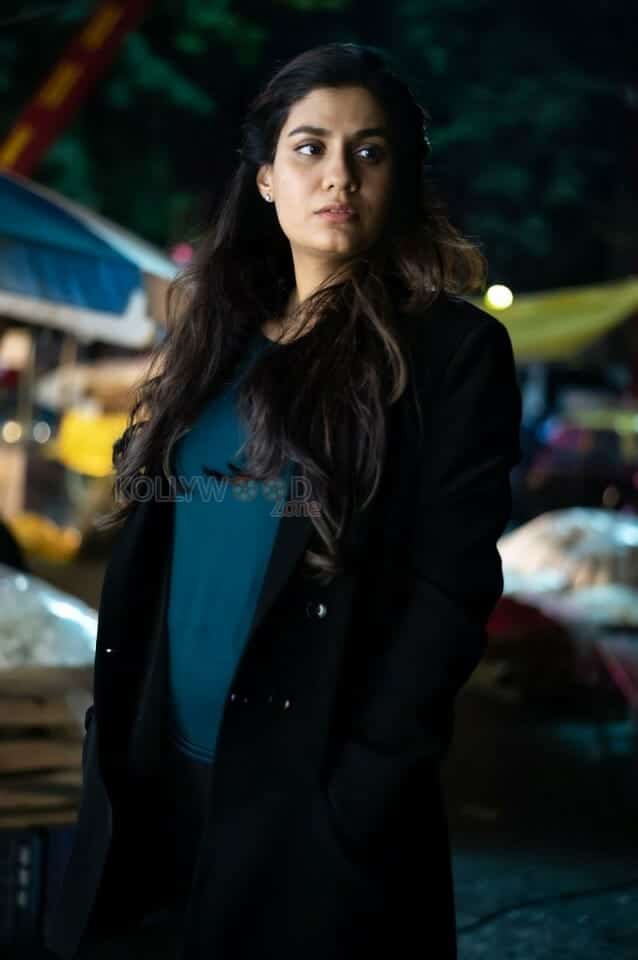 Unpaused Naya Safar Actress Shreya Dhanwanthary Photoshoot Stills 03
