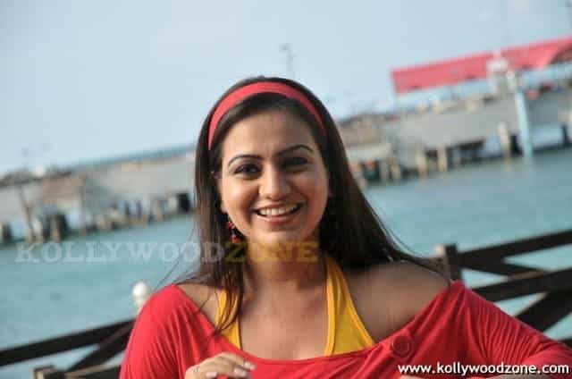 Actress Aksha Photo Gallery 44