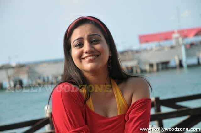 Actress Aksha Photo Gallery 45