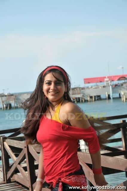 Actress Aksha Photo Gallery 49