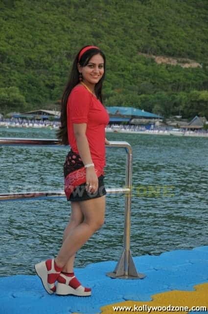 Actress Aksha Photo Gallery 54