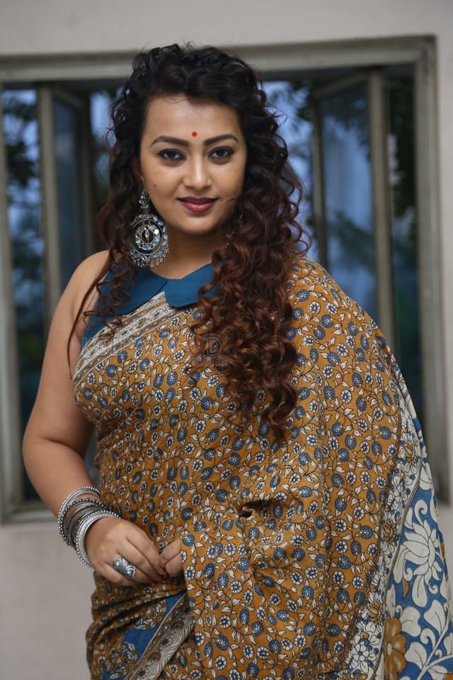 Actress Ester Noronha at Maya Movie Pre Release Event Photos 37