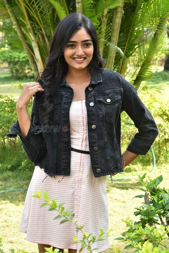 Actress Hrithika Srinivas at Allantha Doorana Movie Teaser Launch Photos 10