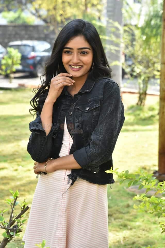 Actress Hrithika Srinivas at Allantha Doorana Movie Teaser Launch Photos 12