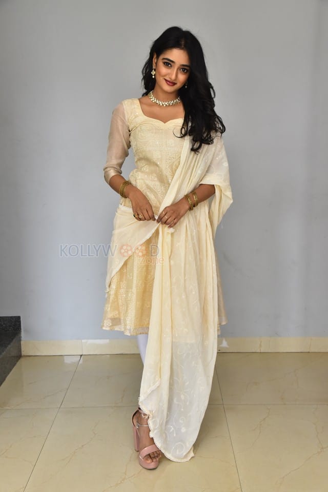 Actress Hrithika Srinivas at Hadduledura Teaser Launch Event Pictures 04
