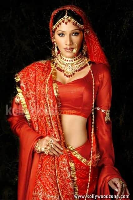 Actress Kesha Sexy Pictures 13