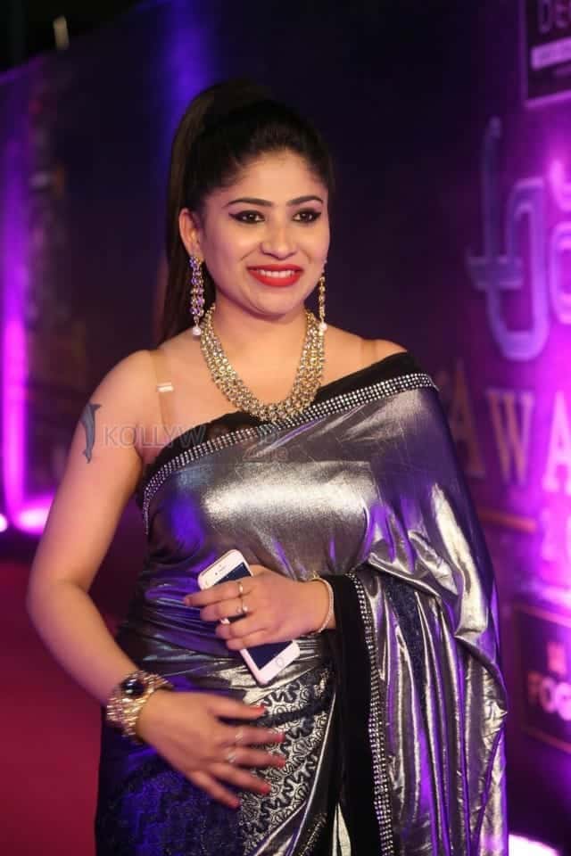 Actress Madhulagna Das At Zee Aspara Awards 2018 Photos 19