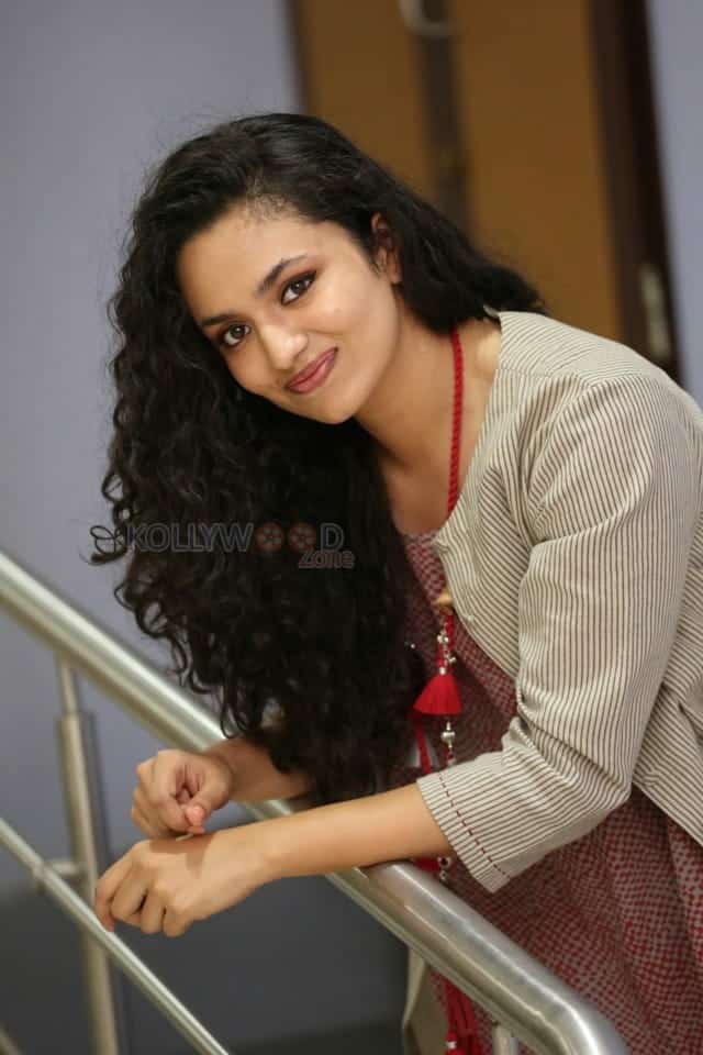 Actress Malavika Nair At Taxiwala Teaser Launch Photos 14