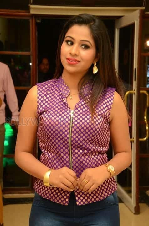 Actress Manali Rathod Latest Photoshoot Photos 12