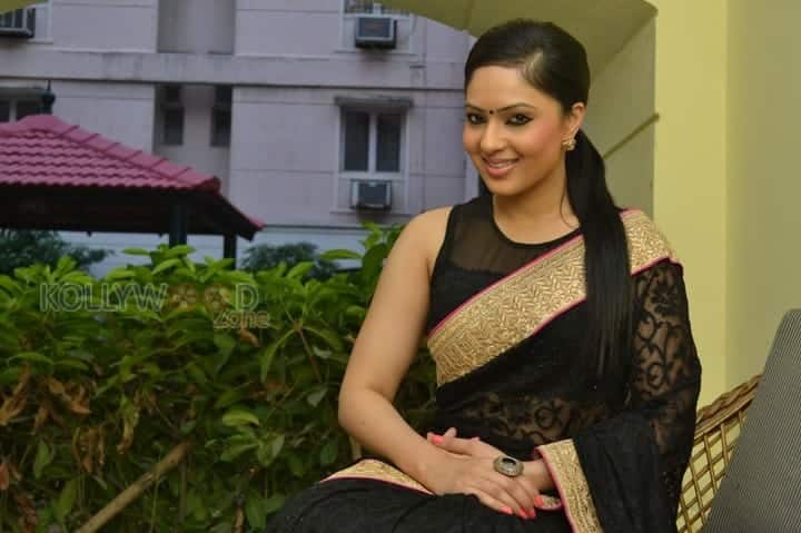 Actress Nikesha Patel Latest Photos 01